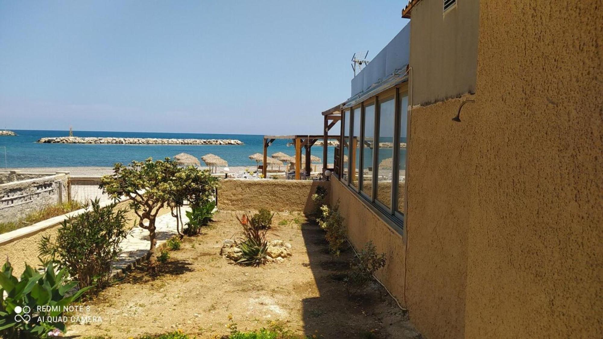 Villa Snepa House On The Beach In Kolimbari Kolimvárion Exterior foto